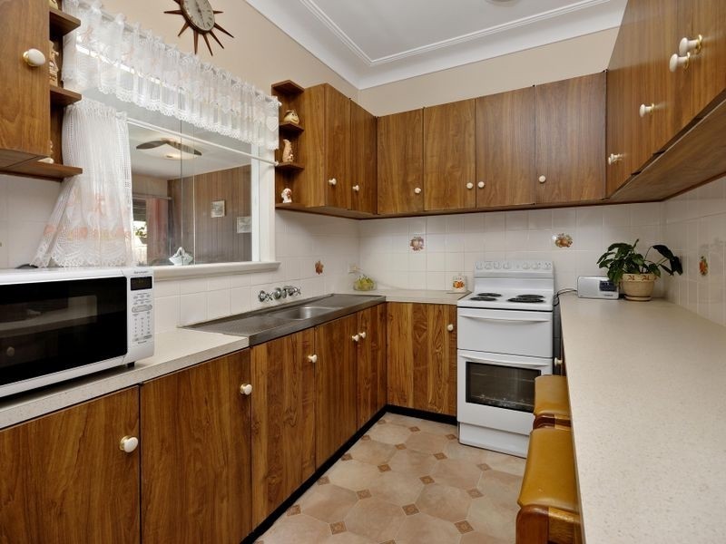 24 Ingara Ave, Miranda NSW 2228