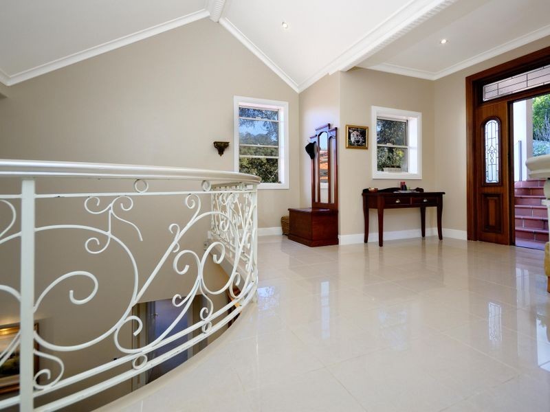 42 Narangarrah Ave, Gymea Bay NSW 2227