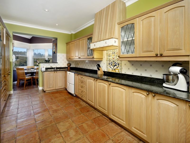 42 Narangarrah Ave, Gymea Bay NSW 2227