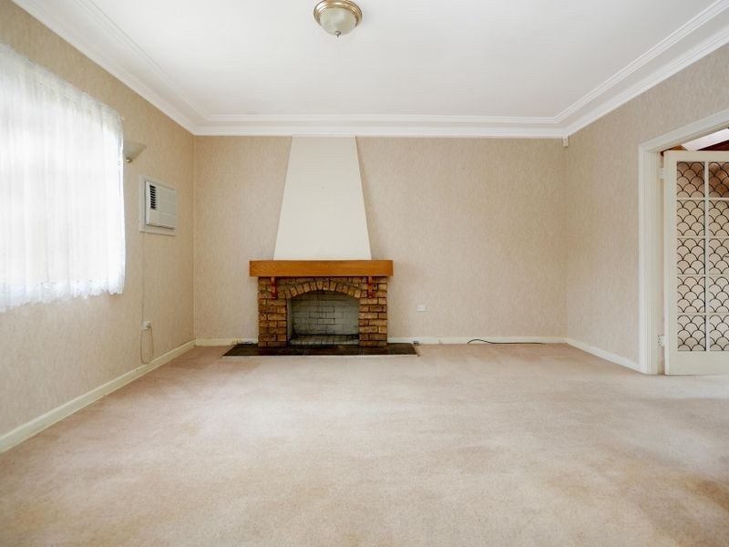 22 Carramar Cres, Miranda NSW 2228