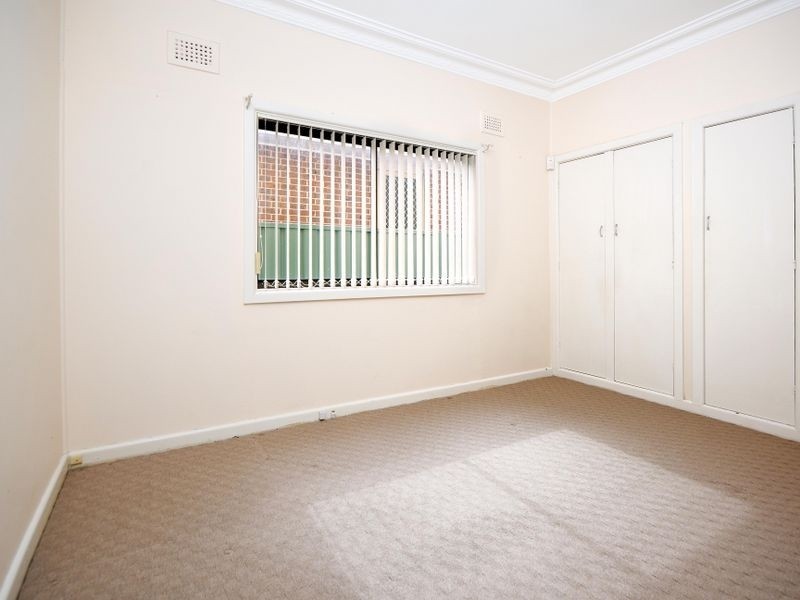 22 Carramar Cres, Miranda NSW 2228