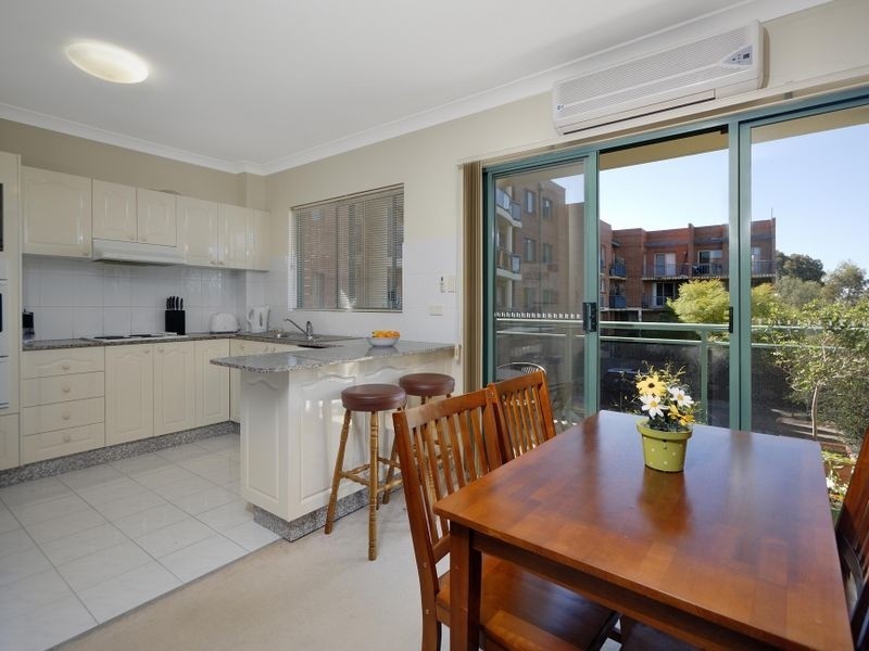 4/32-36 Urunga Pde, Miranda NSW 2228