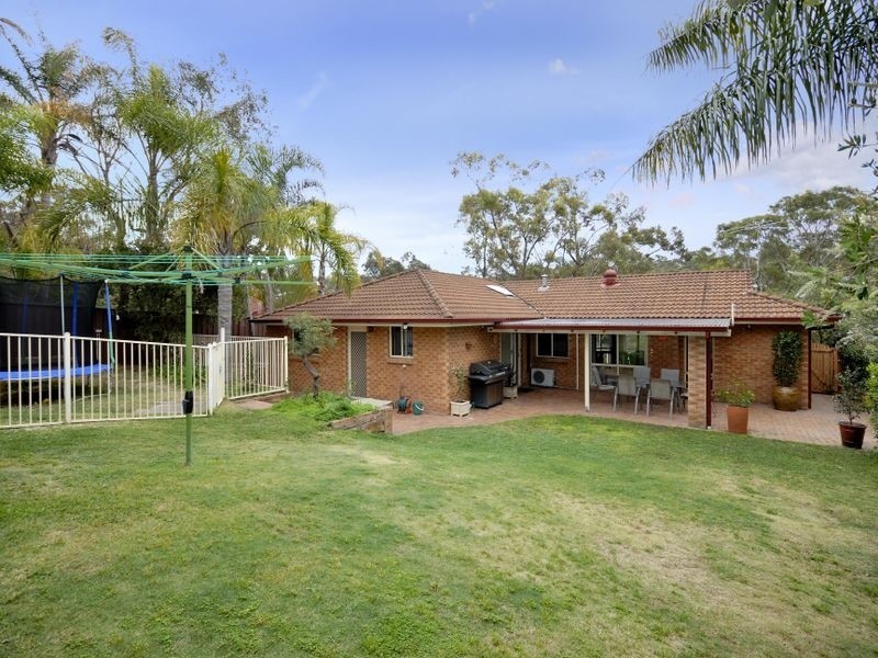 11 Whimbrel Pl, Woronora Heights NSW 2233