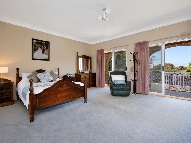 6 Corbett Pl, Barden Ridge NSW 2234
