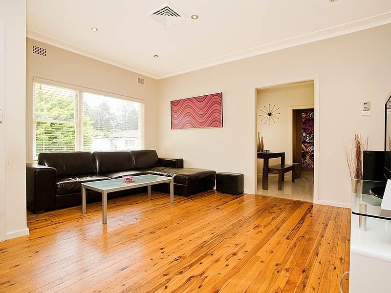 14 Nyngan Pl, Miranda NSW 2228