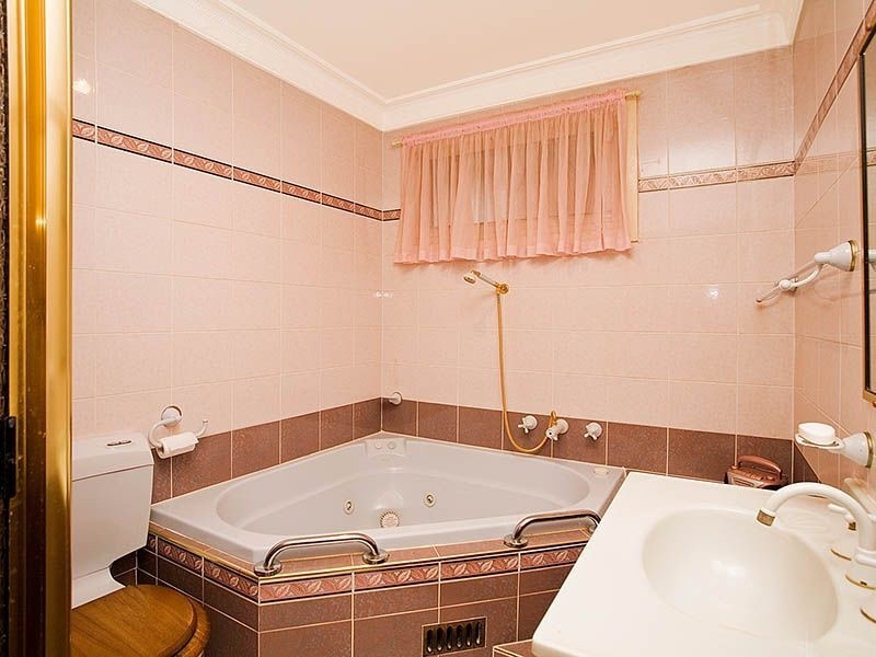 30 Garnet Road, Miranda NSW 2228