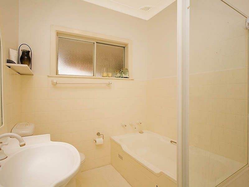 215 Box Rd, Sylvania NSW 2224