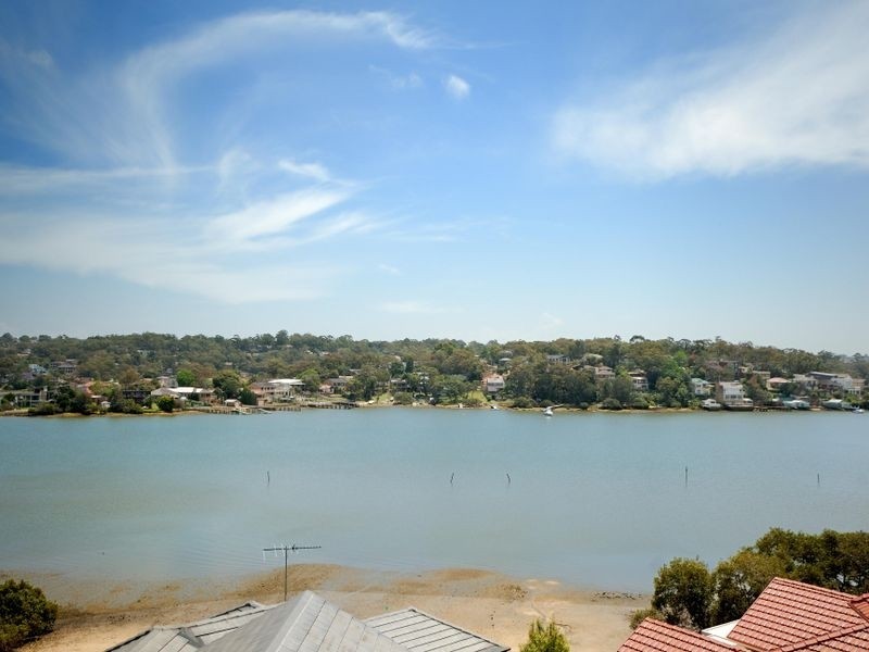 2 St Lukes Way, Kangaroo Point NSW 2224