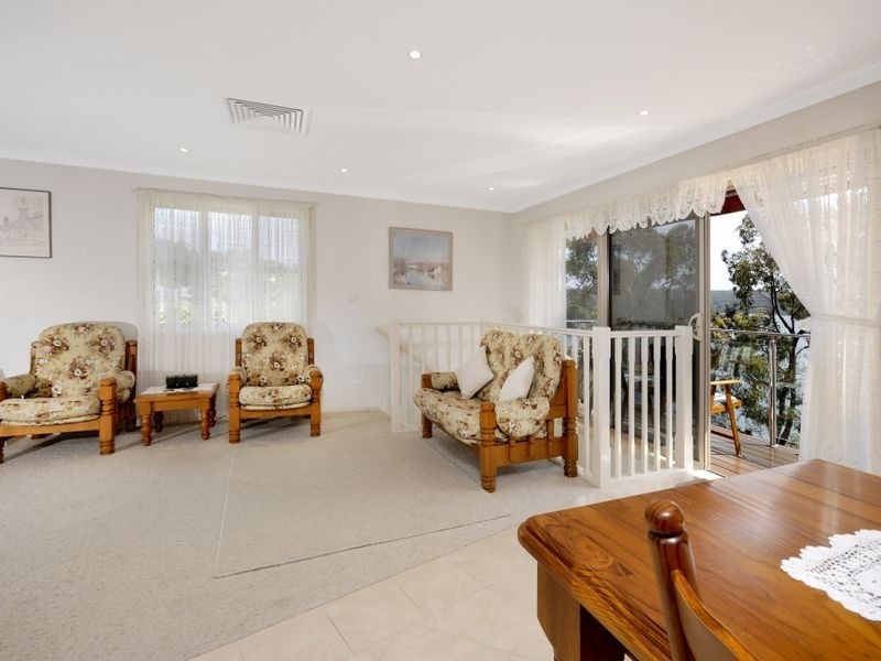 13 Binda Rd, Yowie Bay NSW 2228