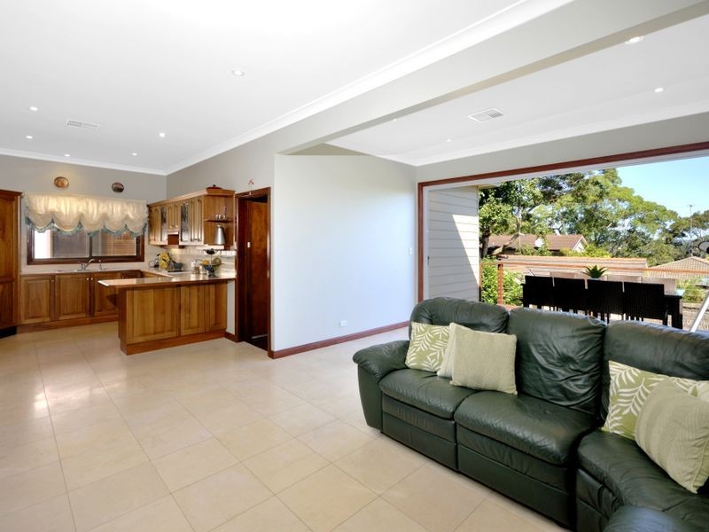 10 Cross St, Miranda NSW 2228