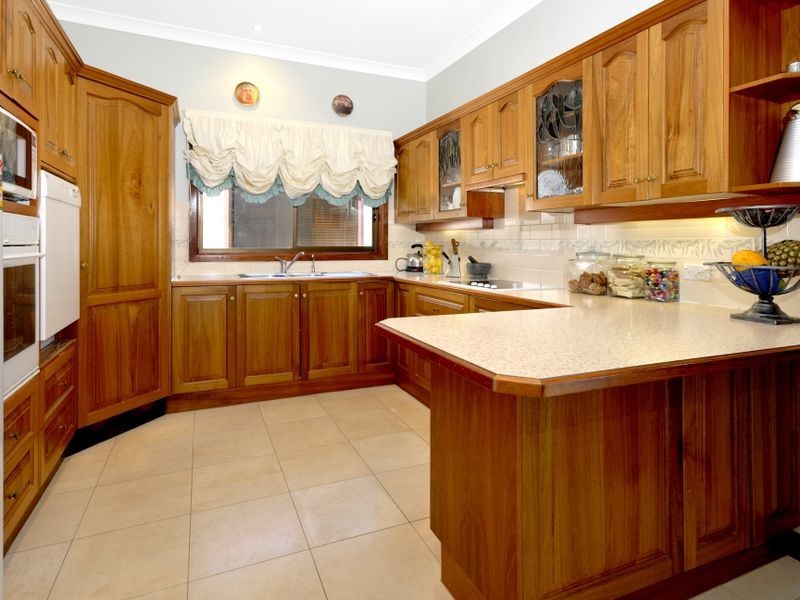 10 Cross St, Miranda NSW 2228