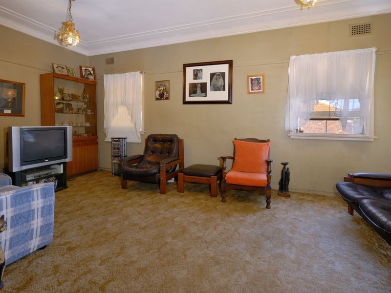 151 Parraweena Rd, Miranda NSW 2228