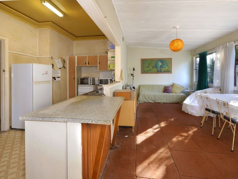 151 Parraweena Rd, Miranda NSW 2228