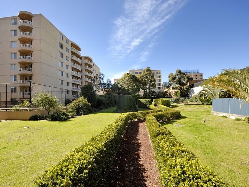 40/2-4 Central Road, Miranda NSW 2228