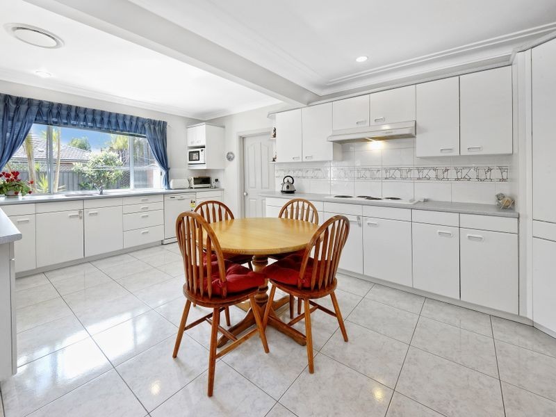 5 Cordeaux Crescent, Sylvania Waters NSW 2224