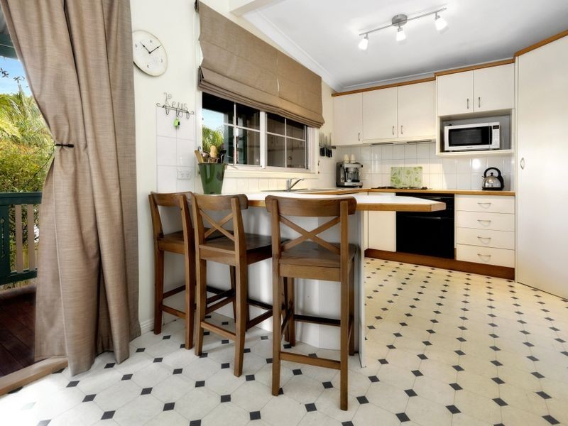 17 Leonay Street, Sutherland NSW 2232