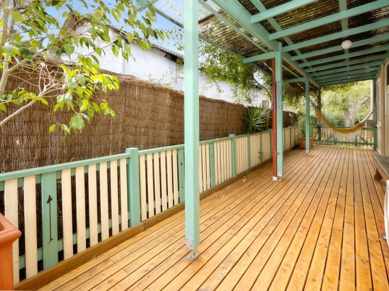 17 Leonay Street, Sutherland NSW 2232