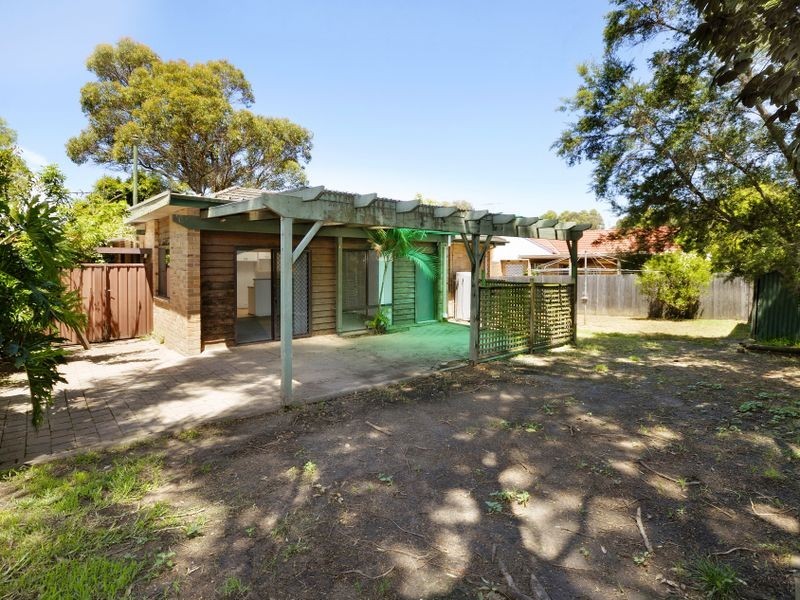 327 Taren Point Road, Caringbah NSW 2229