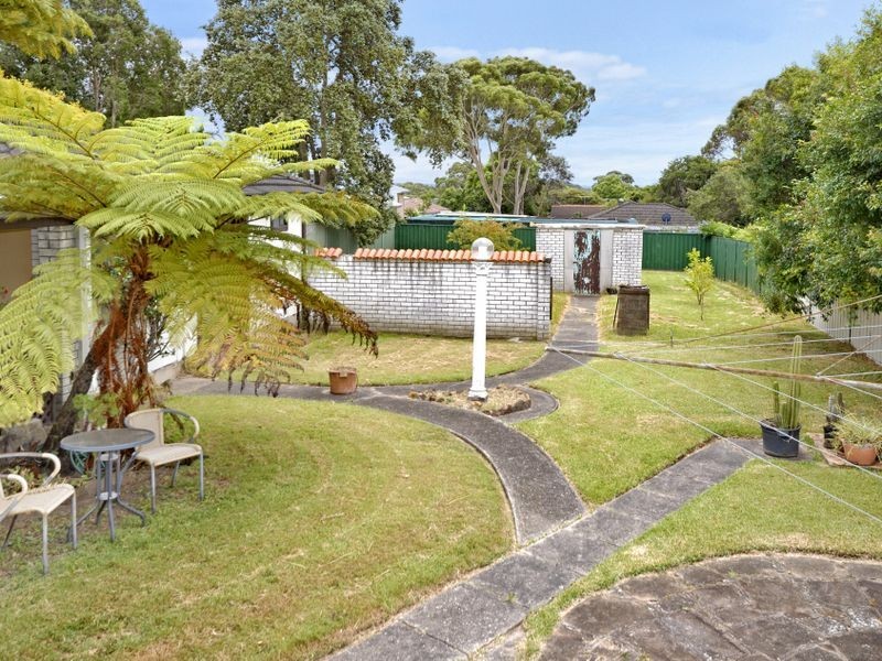 121 Denman Ave, Caringbah NSW 2229