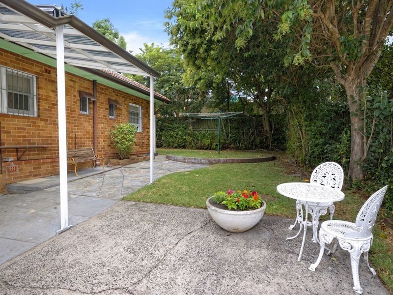 1 Higherdale Ave, Miranda NSW 2228