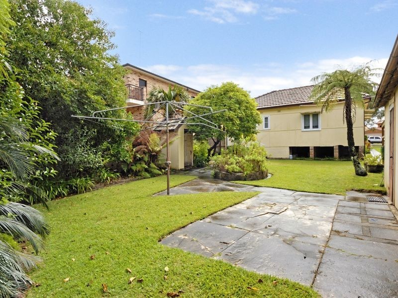 14 Wyralla Road, Yowie Bay NSW 2228