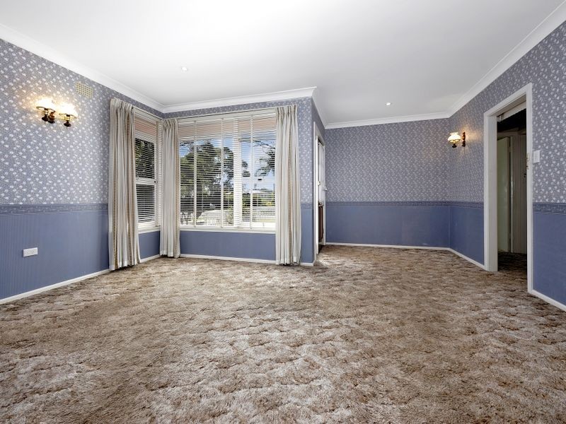 12 Graham Ave, Miranda NSW 2228