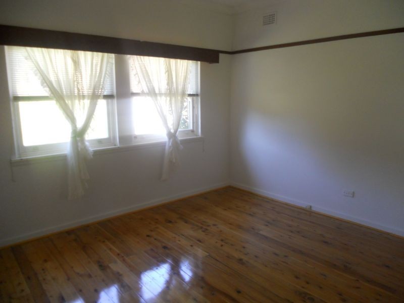 11 Urunga Parade, Miranda NSW 2228