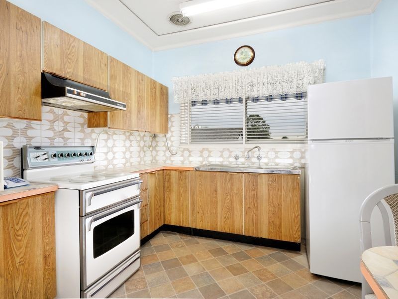 231 The Boulevarde, Miranda NSW 2228