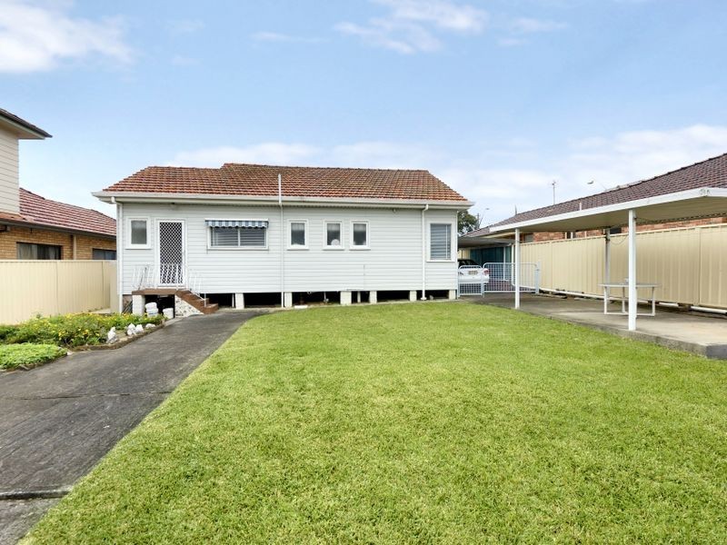 231 The Boulevarde, Miranda NSW 2228