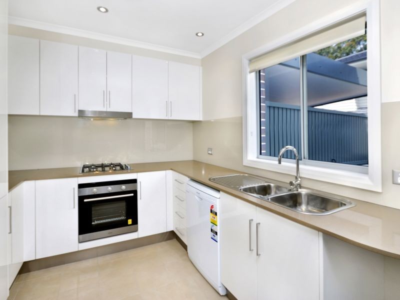 1/36-38 Durbar Ave, Kirrawee NSW 2232