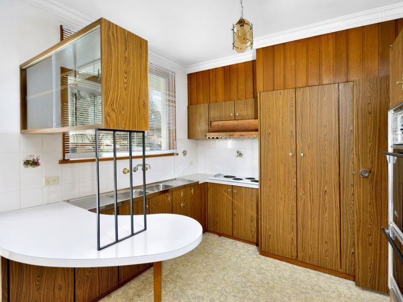 35 Goodacre Ave, Miranda NSW 2228