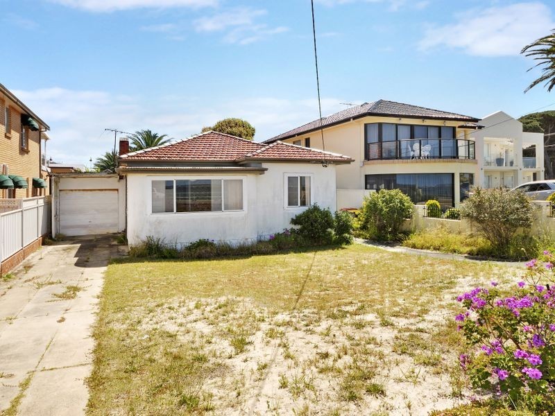 3 Carruthers Drive, Dolls Point NSW 2219