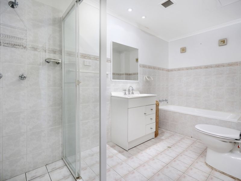 2/17 Willock Avenue, Miranda NSW 2228