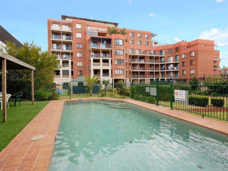 14/2-4 Central Road, Miranda NSW 2228