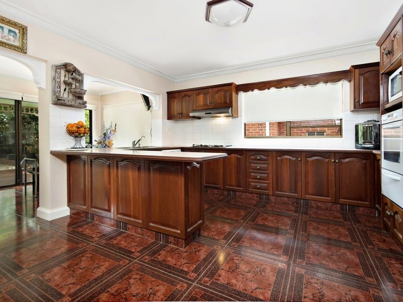 15 Wingello Road, Miranda NSW 2228