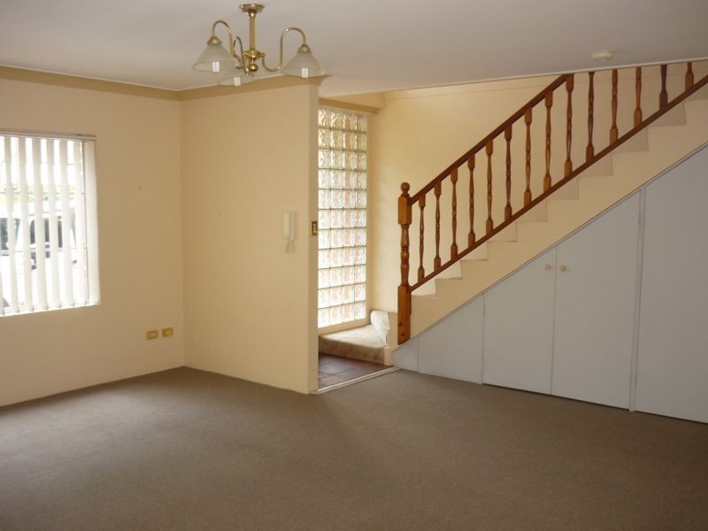 4/14 Taylor Close, Miranda NSW 2228