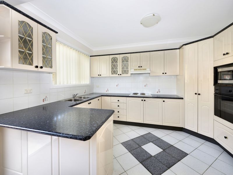 2/2 Edward Ave, Miranda NSW 2228