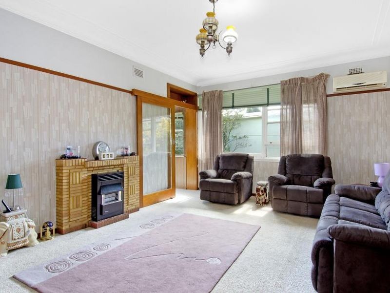 5 Urunga Pde, Miranda NSW 2228