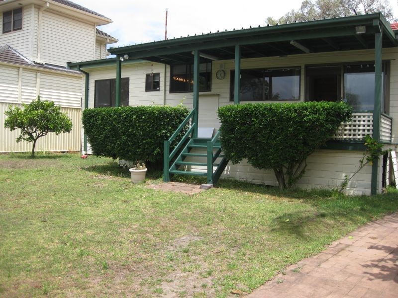 41 Easton Avenue, Sylvania NSW 2224