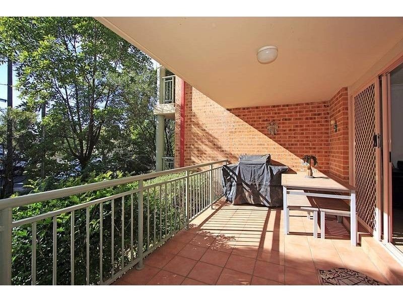 15/10-18 Clio Street, Sutherland NSW 2232