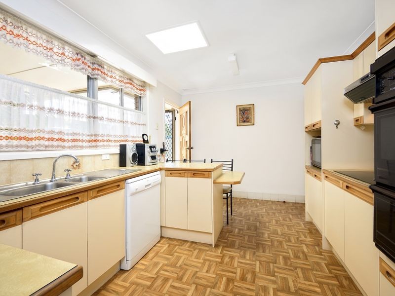 2 Westward Street, Kareela NSW 2232