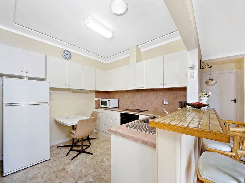 121 Waratah Street, Kirrawee NSW 2232