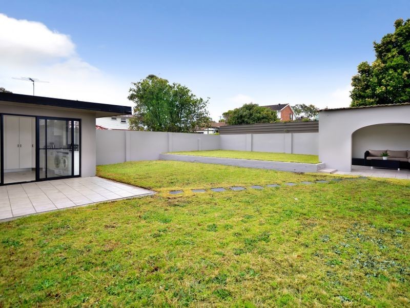 17 Edward Ave, Miranda NSW 2228