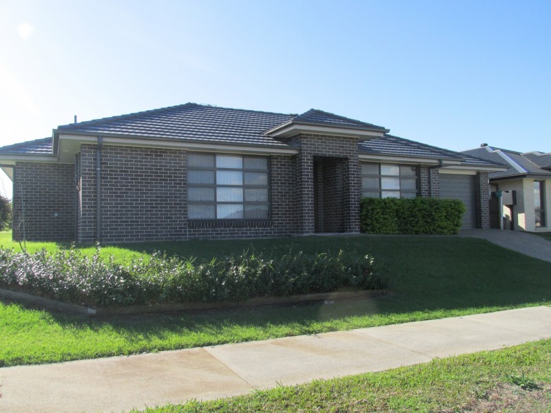 99 McKeachies Drive, Aberglasslyn NSW 2320