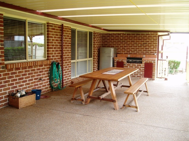 4 Gloaming Avenue, East Maitland NSW 2323