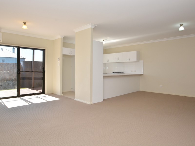 1/14 Middleton Drive, East Maitland NSW 2323