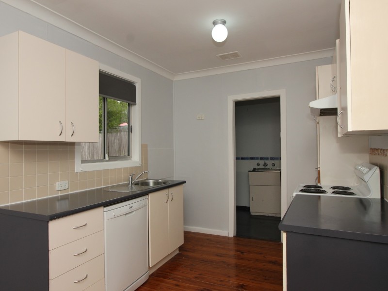 4 Jarrett Street, Waratah West NSW 2298