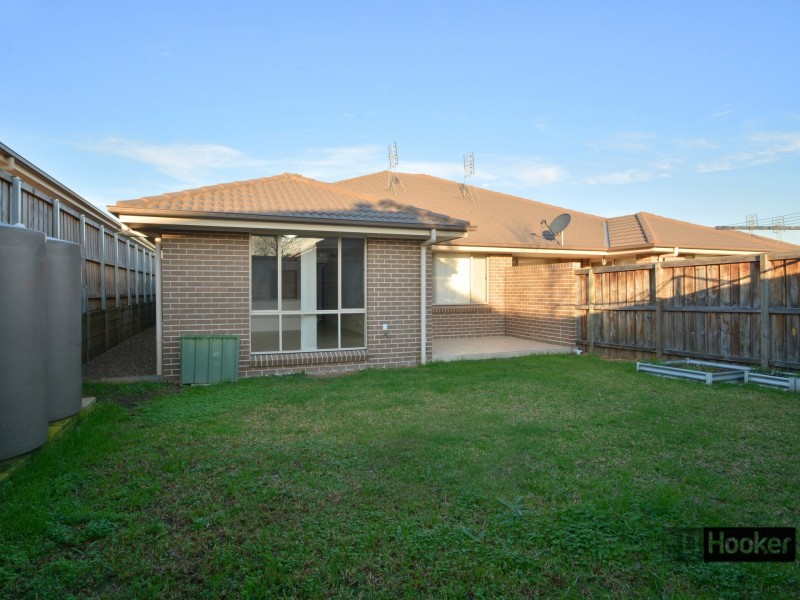 2/12 Dunnart Street, Aberglasslyn NSW 2320