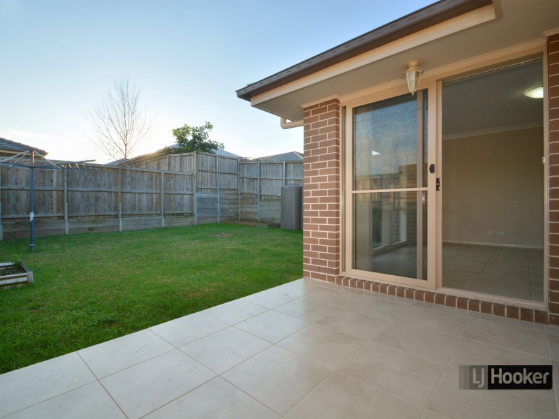 2/12 Dunnart Street, Aberglasslyn NSW 2320