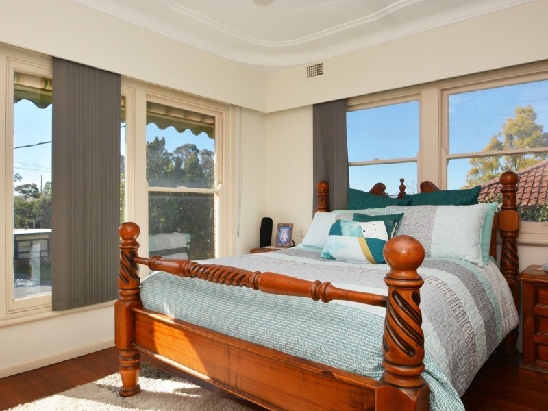 208 George Street, East Maitland NSW 2323